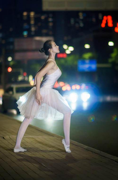 开云体育登入-亚洲杯国足平局 球迷呼吁保持稳定心态，媒体评国足亚洲杯